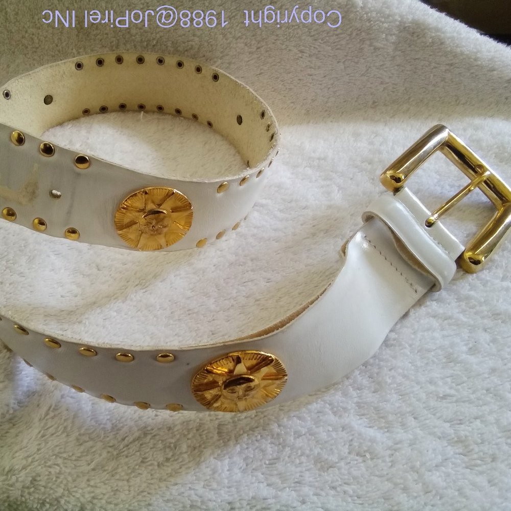 Vintage Gold & White Italia Mondi SunStar Face Embellishment Designer Belt